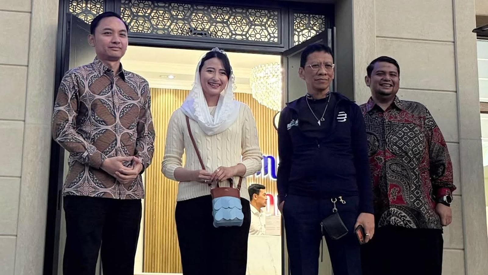 Deputy Trade Minister Promotes Indonesian Exports in Uzbekistan; Kampoeng Indonesia Hotel Serves as Symbol of Stronger Business Ties